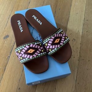Prada sandals. Brown. Size 39.5